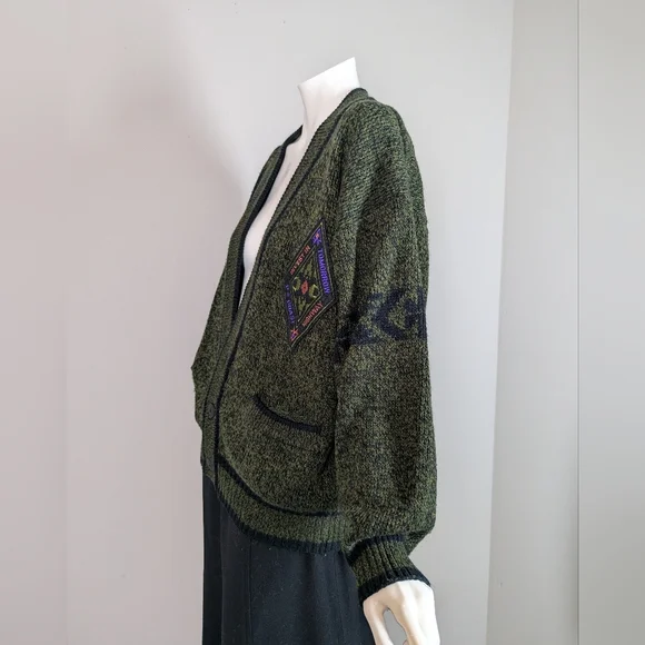 Vintage 80s/90s Graphic Knit Cardigan – Academia Patch – Moss Green Preppy - Picture 2 of 9